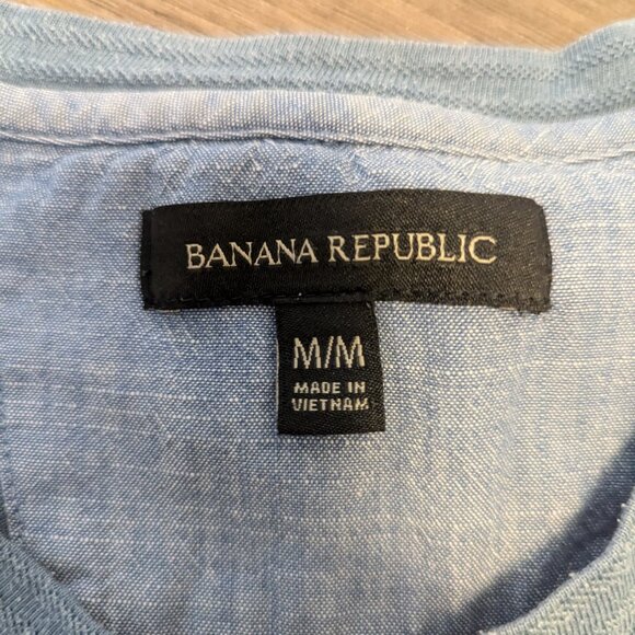 Men's Banana Republic Blue Henley T-Shirt - Picture 3 of 6